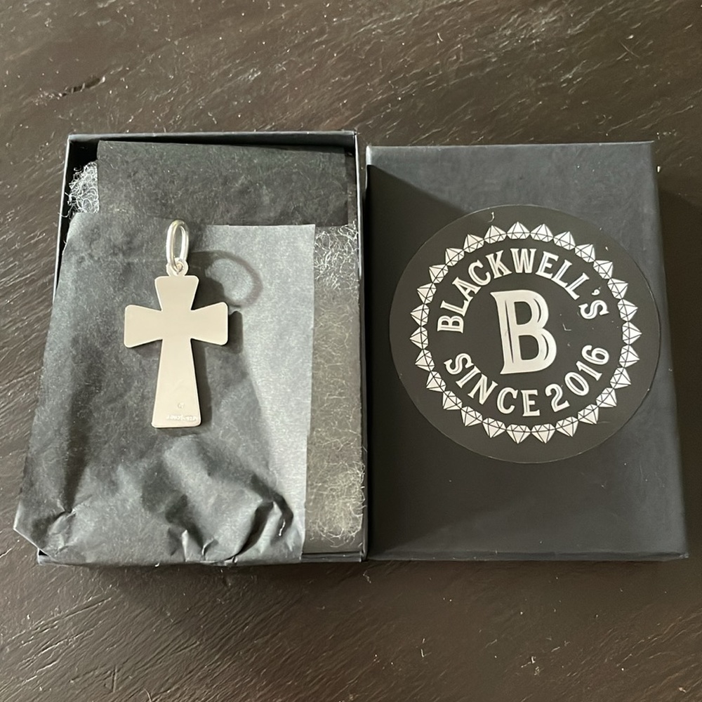 New 925 Sterling silver cross pendant, made in Italy~ very nice, lightwt…